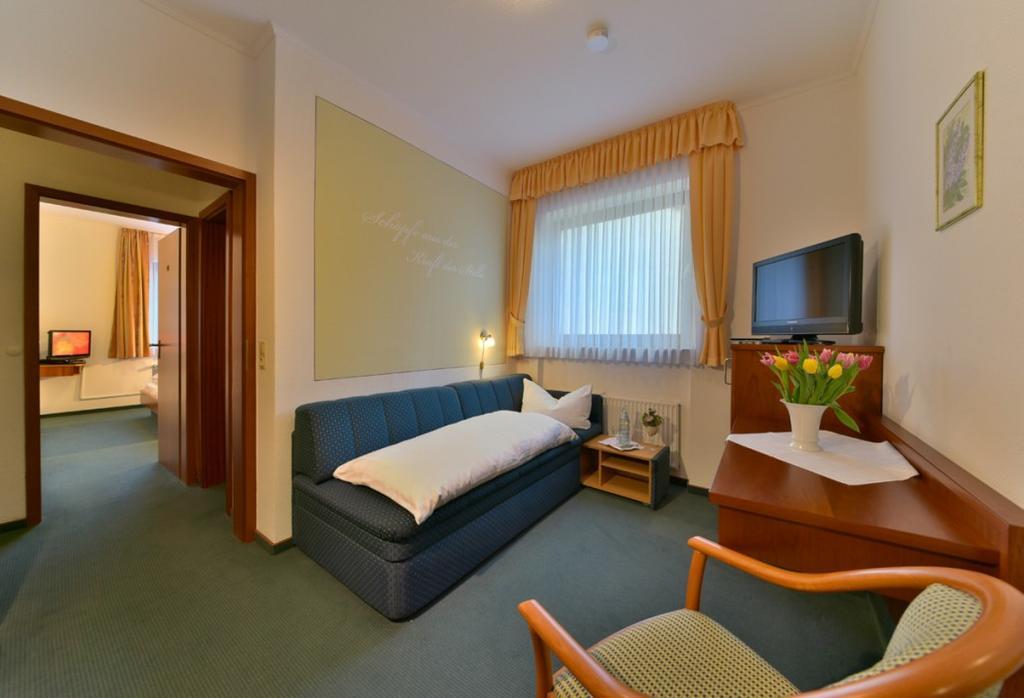& Restaurant Krone Hotel